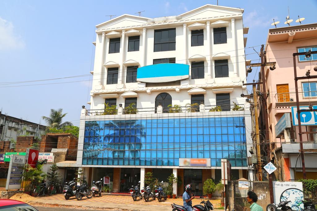 Oyo 1359 Hotel Best Inn Bhuvanesvar Kültér fotó