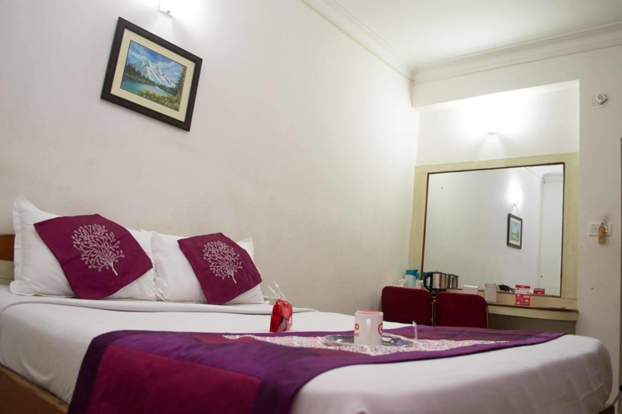 Oyo 1359 Hotel Best Inn Bhuvanesvar Kültér fotó